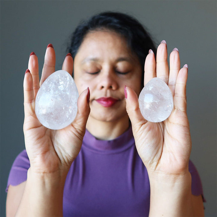 Huevo de cristal de cuarzo transparente Milagro de la vida para Pascua