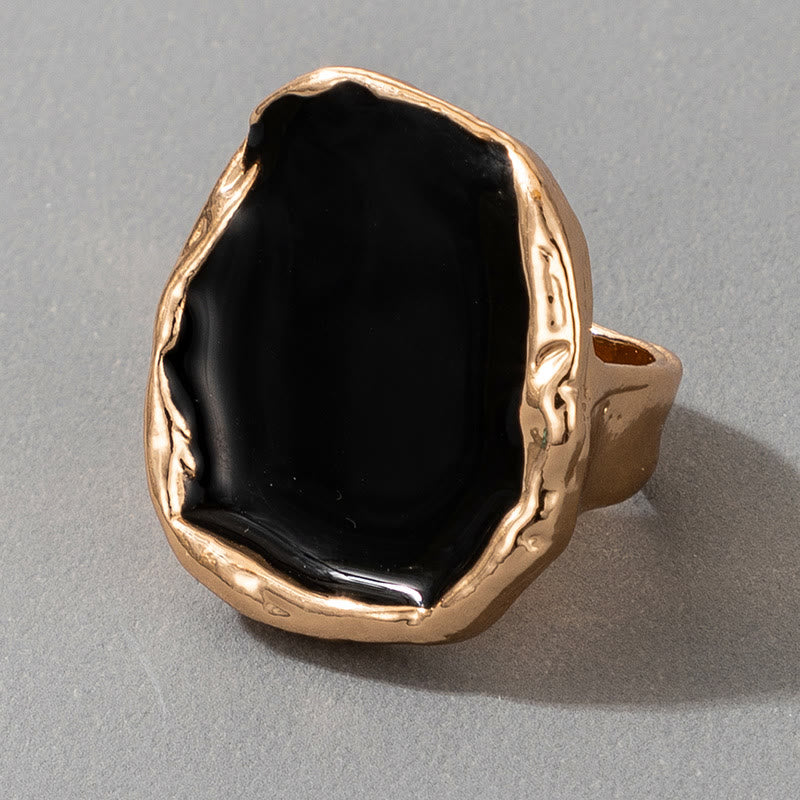 Anillo ajustable con pegamento de resina con borde dorado irregular exagerado de Olivenorma 