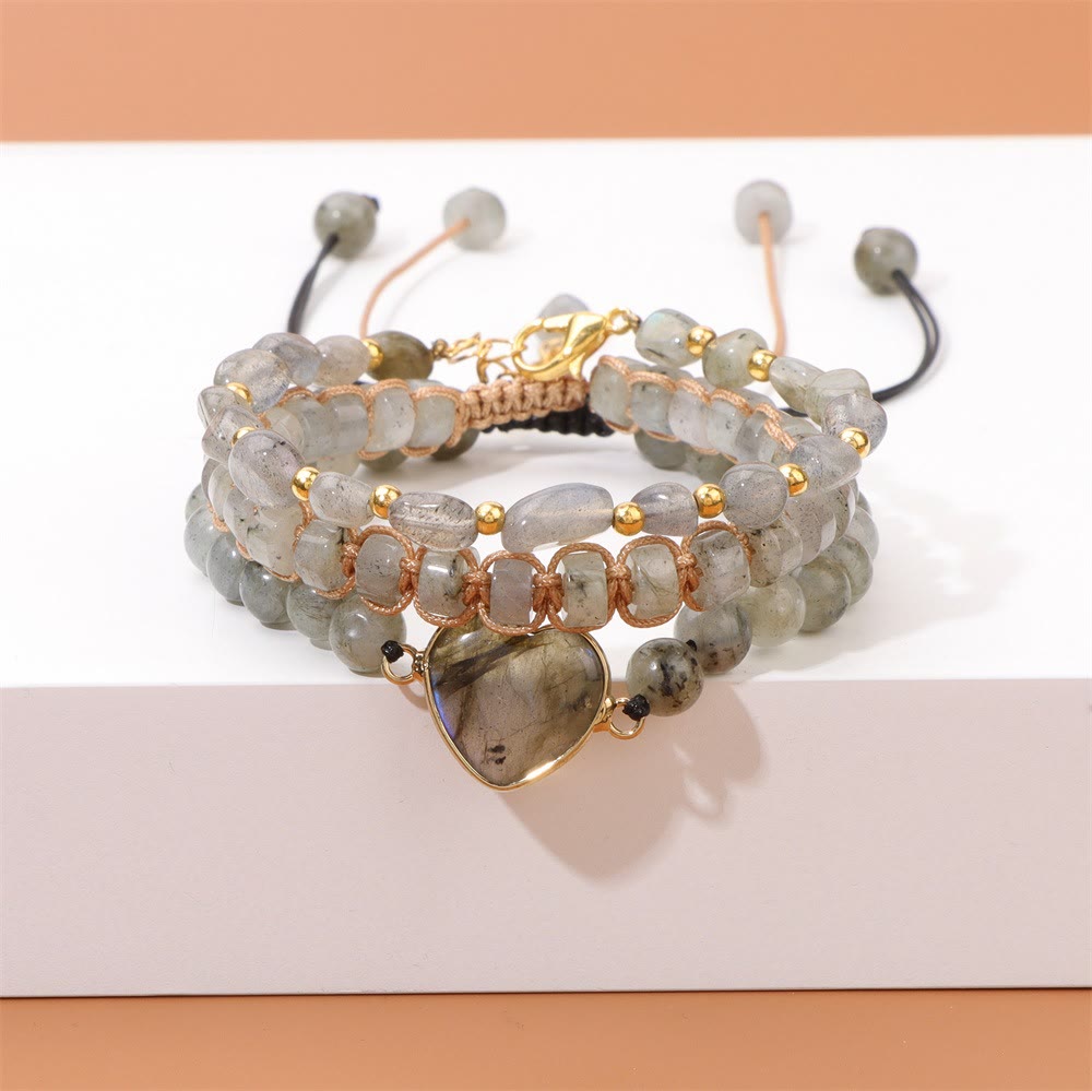 Pulsera con colgante en forma de corazón trenzado de cuerda hecha a mano de Olivenorma