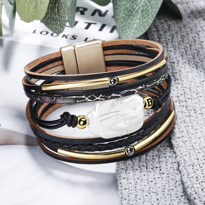 Pulsera de cuero trenzado con perlas naturales de agua dulce de Olivenorma 