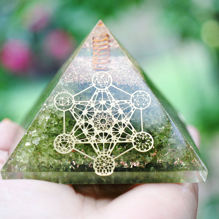 Pirámide de orgón del cubo de Metatrón de peridoto de Olivenorma