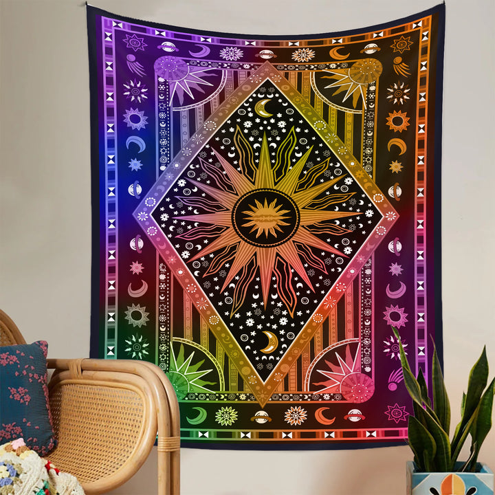Tapiz bohemio con rayos de sol y luna de Olivenorma 