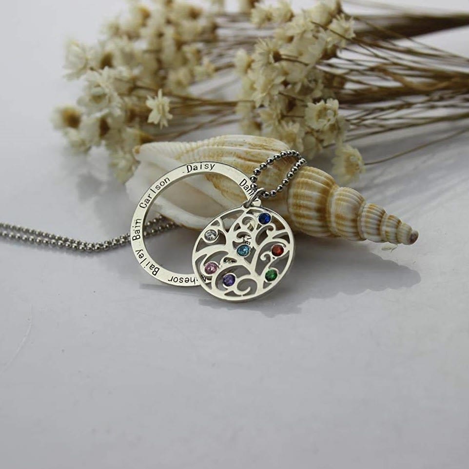 Collar con grabado de nombre y piedra natal del árbol de la vida de Olivenorma