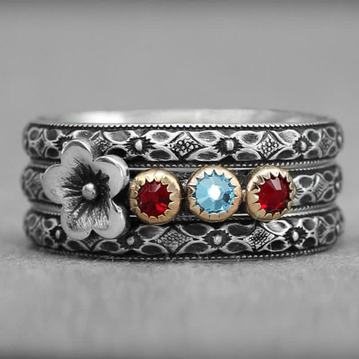 Anillo con piedras de nacimiento de flores grabado y personalizado de Olivenorma