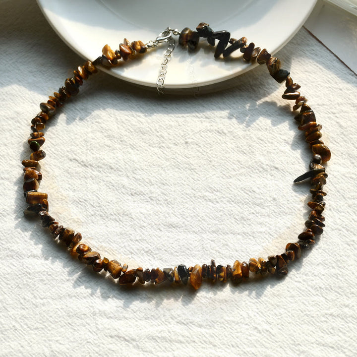 Collar de piedra de cristal pulida de forma irregular de Olivenorma