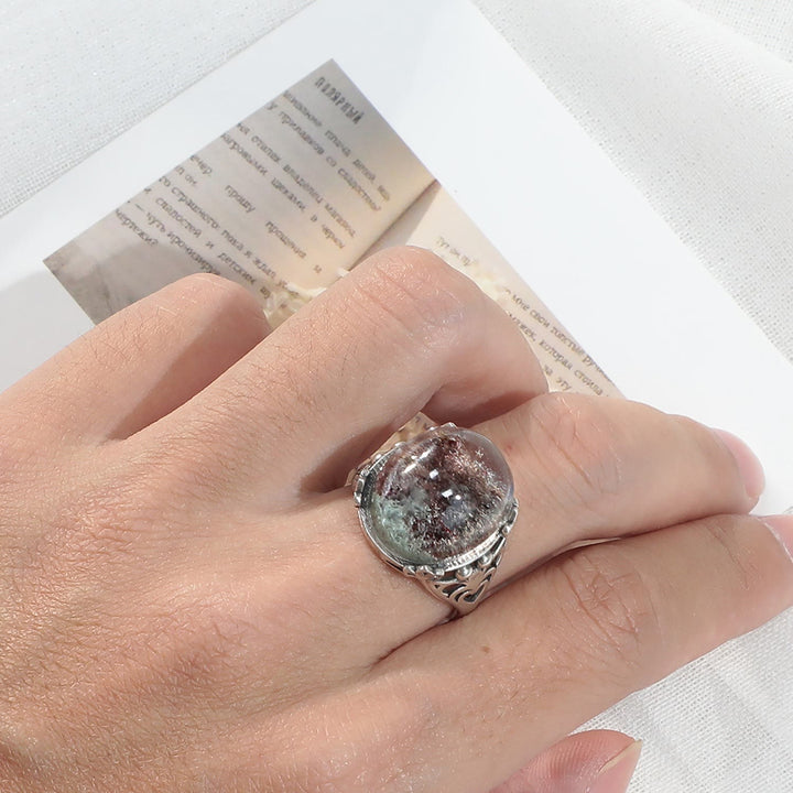 Anillo de plata de ley con araña de cuarzo fantasma verde de Olivenorma