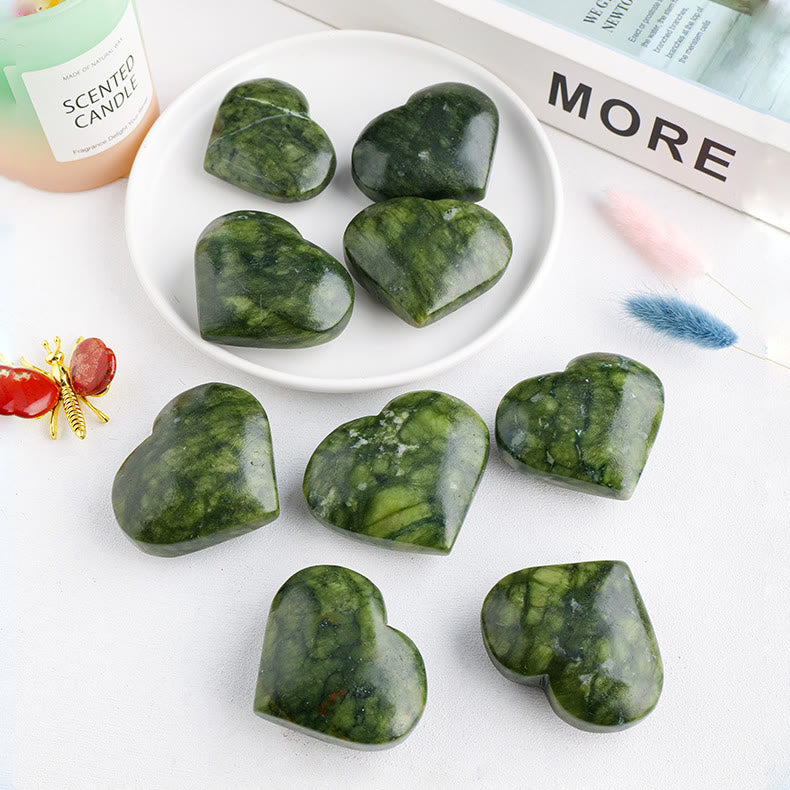 Piedra de juego con forma de corazón de cristal de aventurina verde de Olivenorma