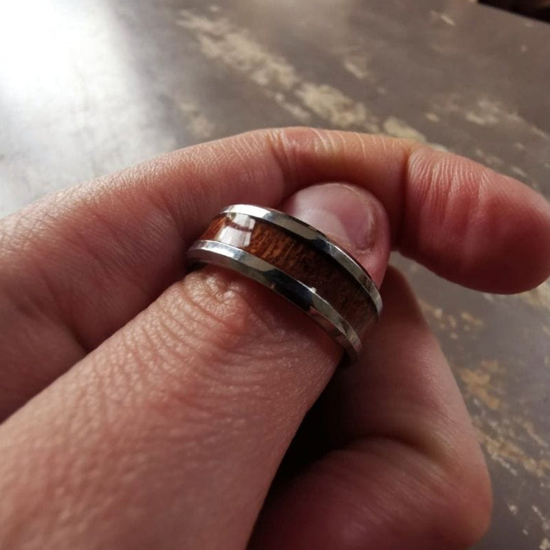 Anillo Yggdrasil - acero inoxidable