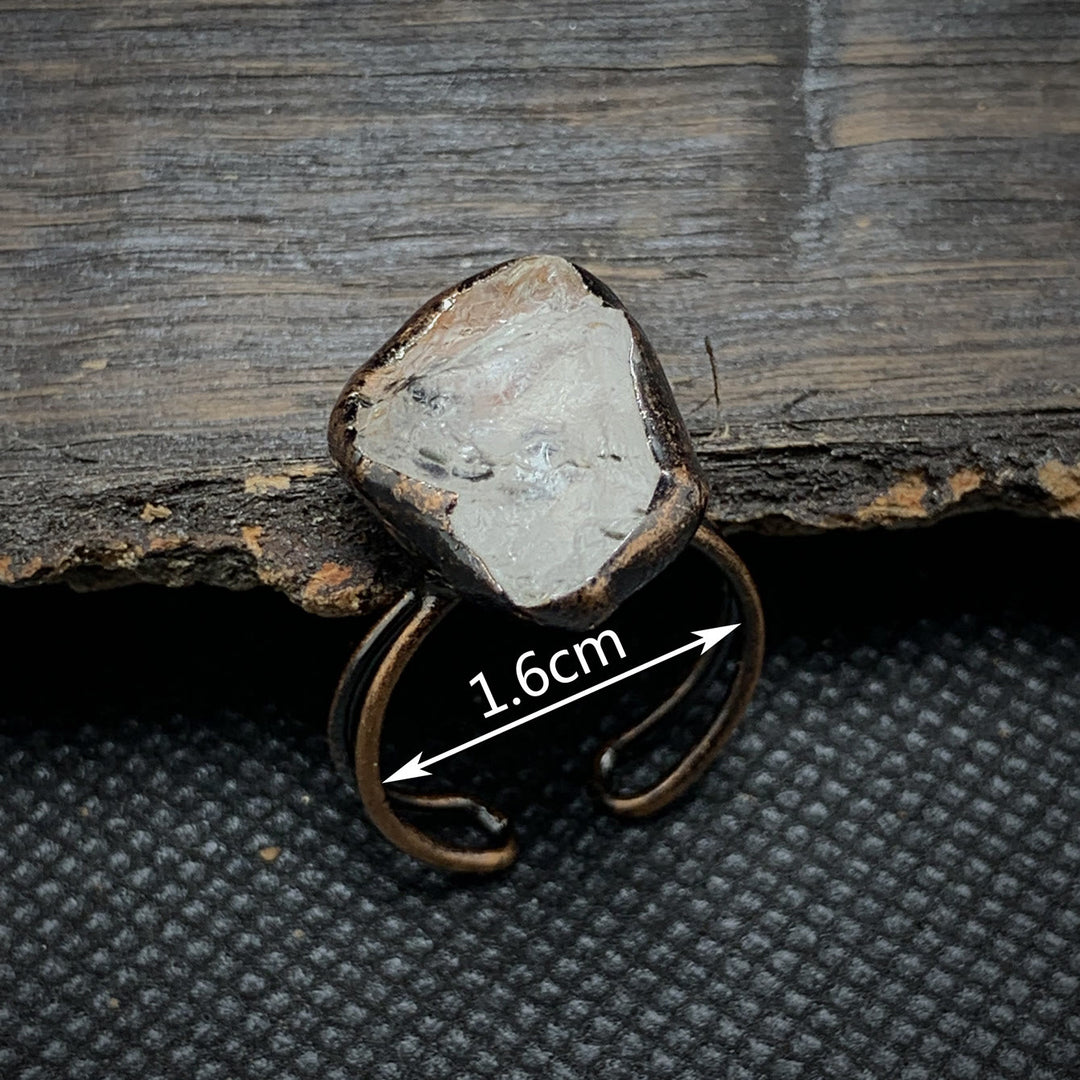 Anillo ajustable con doce piedras de nacimiento de piedra irregular natural en bruto de Olivenorma 
