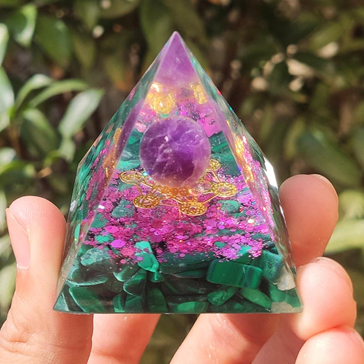 Pirámide de orgón Símbolo del cubo de Metatrón Amatista Malaquita Olivenorma