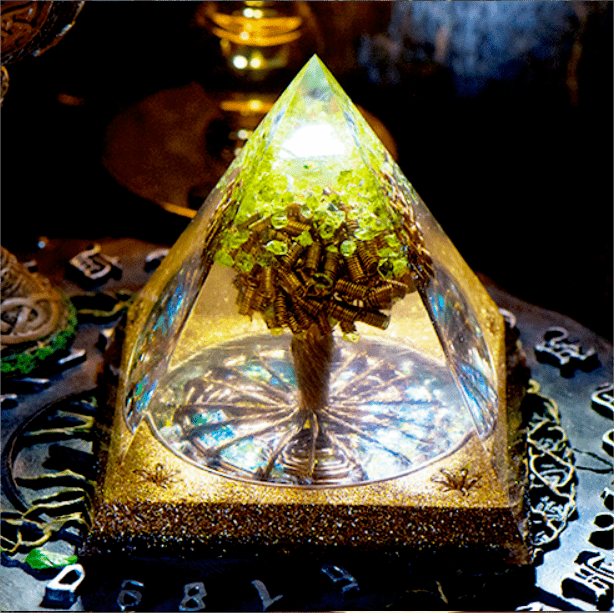 Pirámide de orgón de peridoto del árbol de la vida de Olivenorma