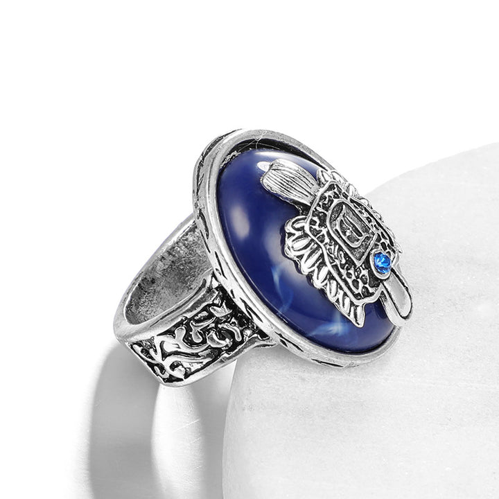 Anillo de lapislázuli tallado con estilo punk