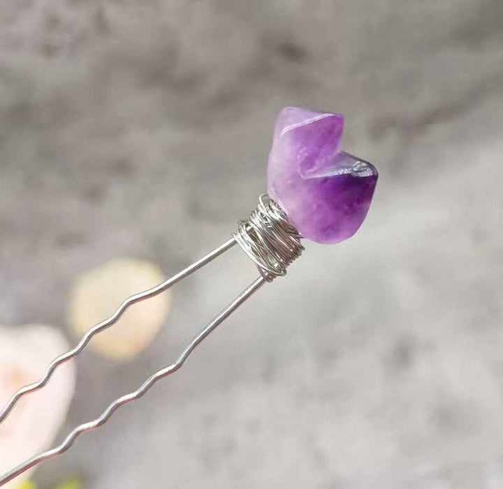 Horquilla con flor de cuarzo amatista natural de Olivenorma