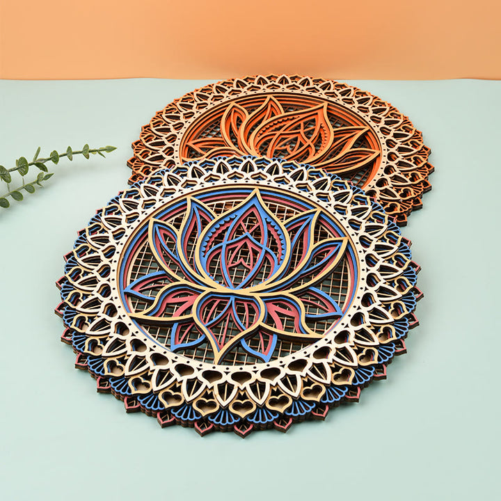 Decoración de pared con grabado 3D de madera con mandala de loto de Olivenorma