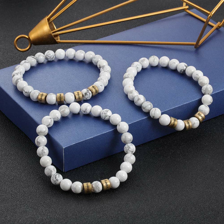 Pulsera de hombre personalizada con cuentas grabadas en piedra natural de Olivenorma