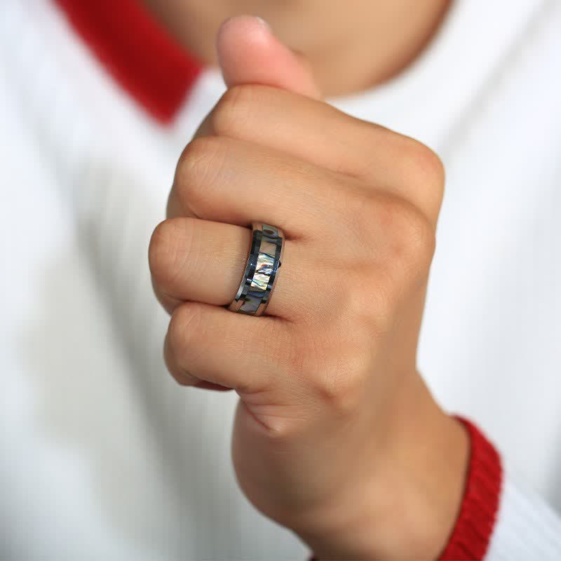 Anillo de carburo de tungsteno con concha de abulón y madera de koa de Olivenorma 