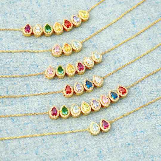 Collar con piedras natales en forma de lágrima del 1 al 8 de Tears Of Joy de Olivenorma