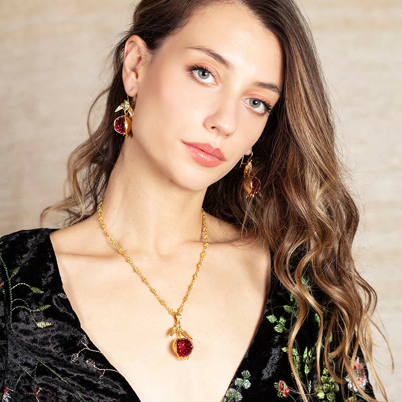 Pendientes de moda con semillas de granada de la suerte de Olivenorma