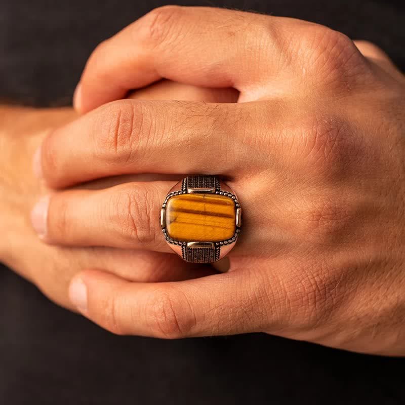 Anillo de ala ancha para hombre con ojo de tigre cuadrado de Olivenorma