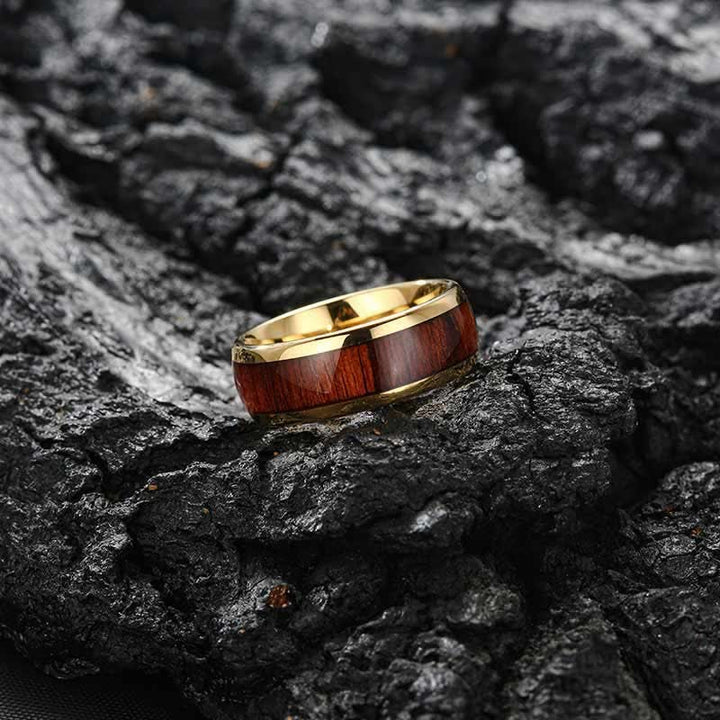 Anillo de carburo de tungsteno con concha de abulón y madera de koa de Olivenorma 