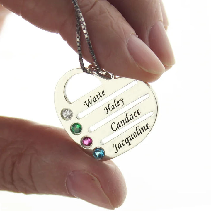 Collar con colgante con nombre y piedra natal de diamante recortado en forma de corazón de Olivenorma 