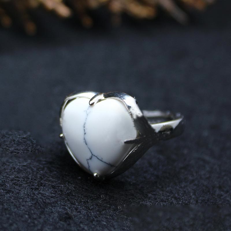Anillo de corazón de cristal de piedra natural Olivenorma