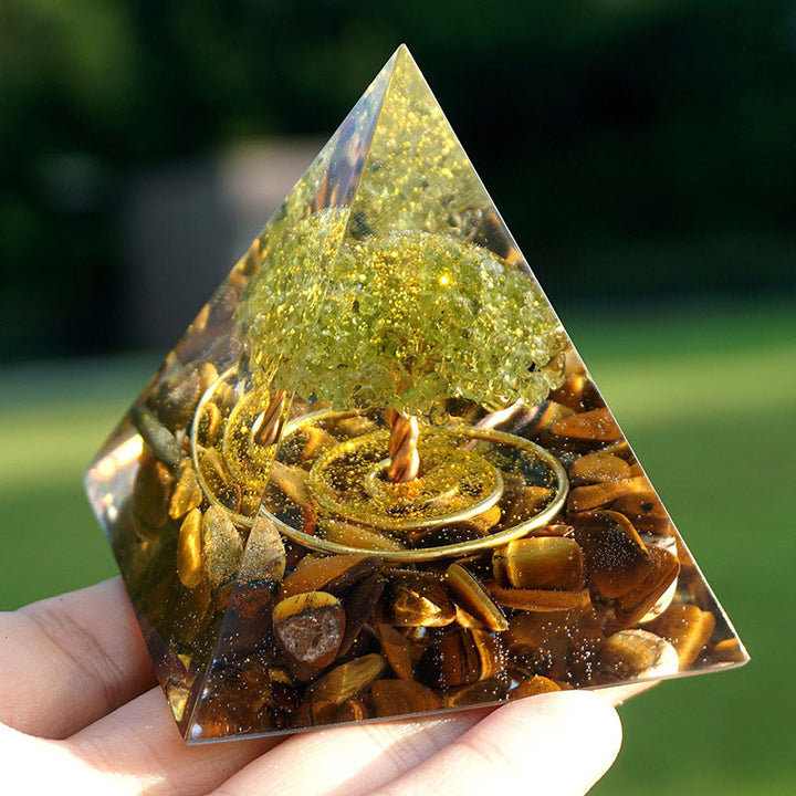 Pirámide de orgón del árbol de la vida de peridoto de Olivenorma con ojo de tigre