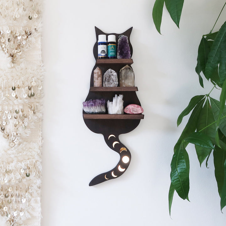 Estantería de cristal con forma de gato de madera clara oscura de Olivenorma