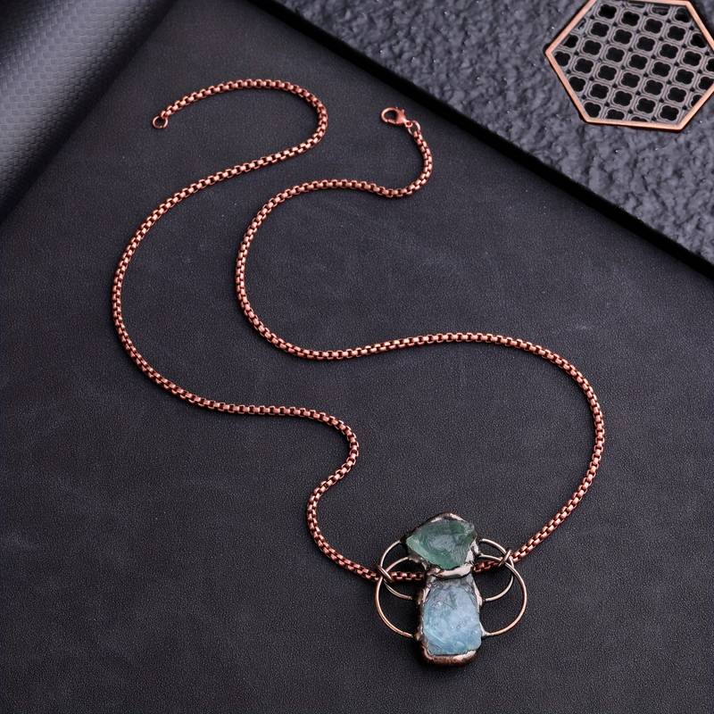 Collar con colgante combinado de fluorita verde y aguamarina de Olivenorma