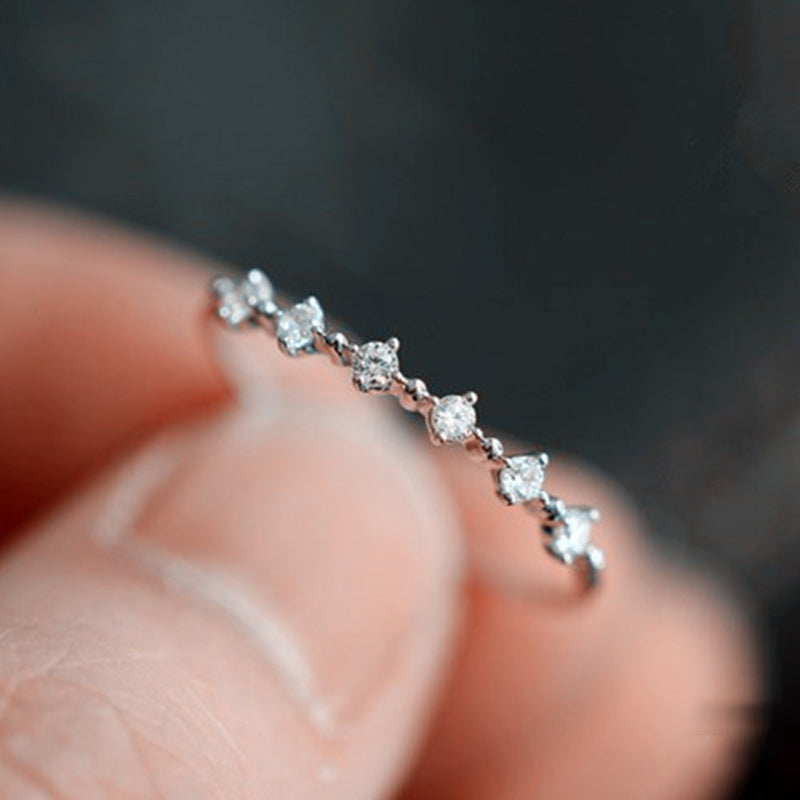 Anillo de plata de ley S925 con circonitas de Olivenorma