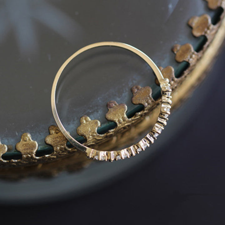 Anillo de plata de ley S925 con circonitas de Olivenorma