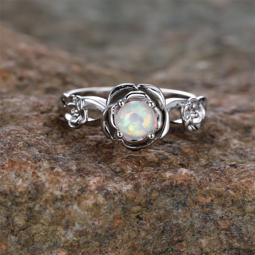 Anillo de ópalo exclusivo "Rosa del amor" de Olivenorma 