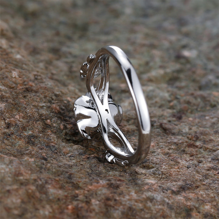 Anillo de ópalo exclusivo "Rosa del amor" de Olivenorma 