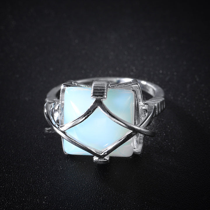 Anillo de compromiso de opalita blanca de Olivenorma
