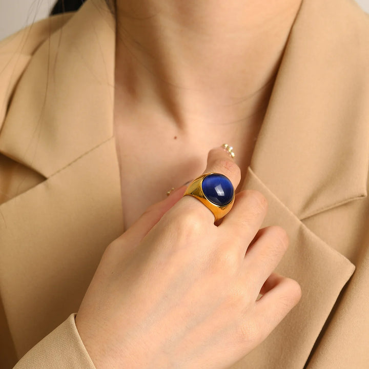 Anillo con piedra preciosa de ojo de gato grande de Olivenorma