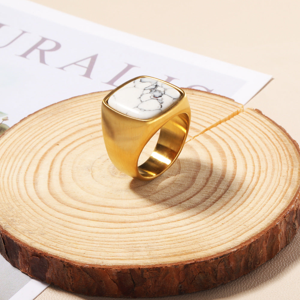 Anillo bañado en oro de 18 quilates con corte cuadrado de piedra natural Olivenorma