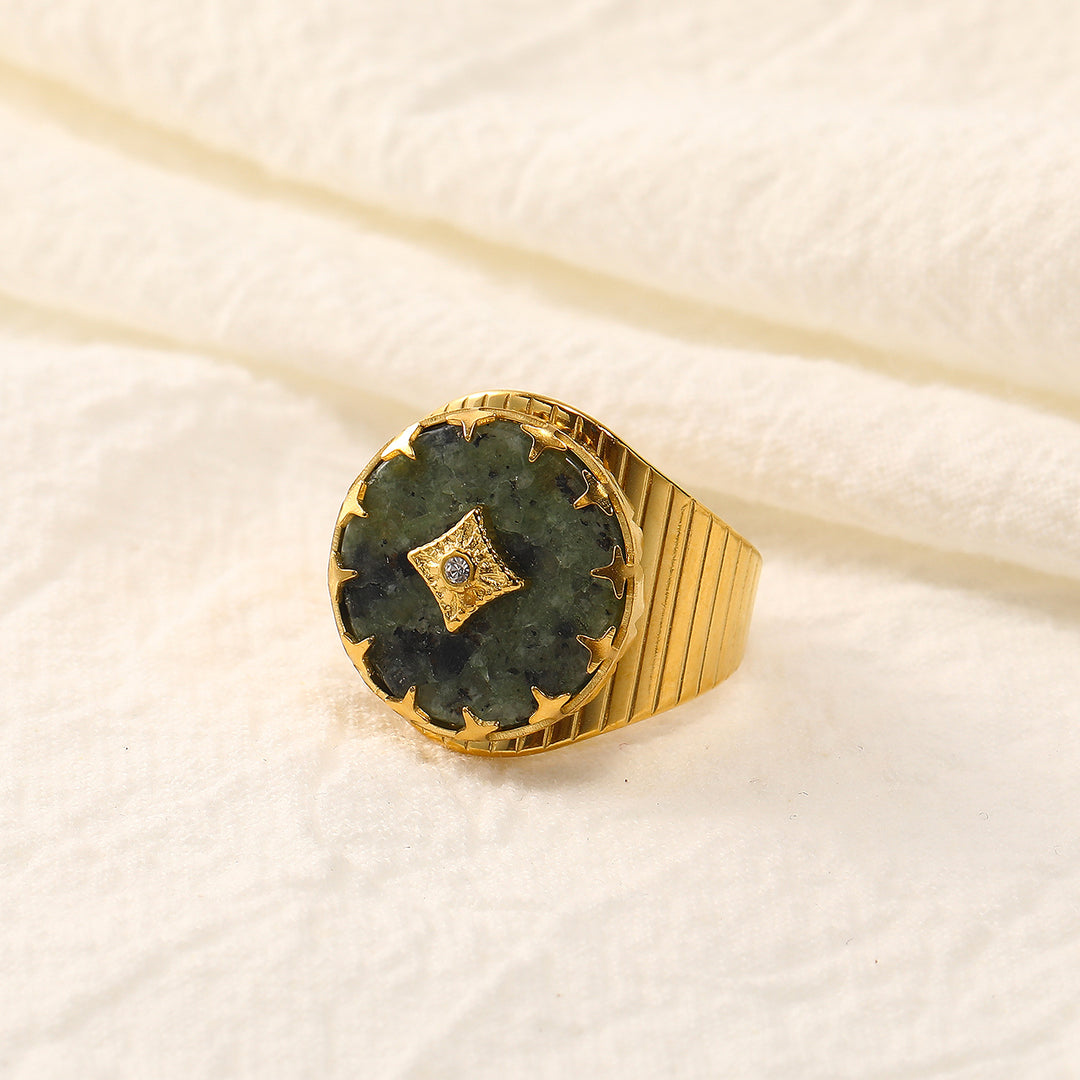 Anillo ajustable abierto con garra de aventurina verde y turquesa africana de Olivenorma