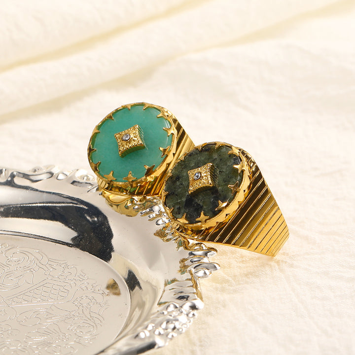 Anillo ajustable abierto con garra de aventurina verde y turquesa africana de Olivenorma