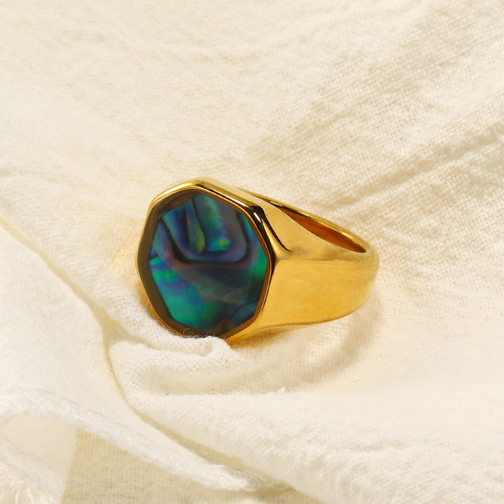 Anillo de concha de abulón y nácar con geometría de Olivenorma