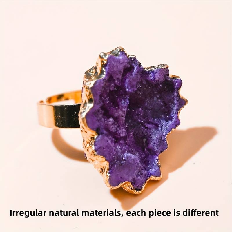 Anillo con forma de flor de sol en rodajas de cristal irregular natural de Olivenorma