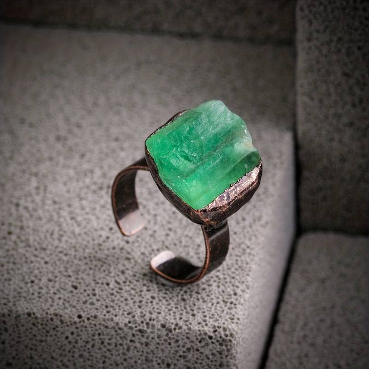 Anillo ajustable irregular de piedra cruda natural de Olivenorma , 1 pieza