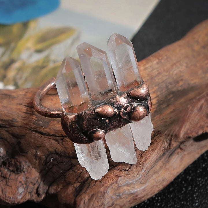 Anillo ajustable de cuarzo transparente natural de Olivenorma