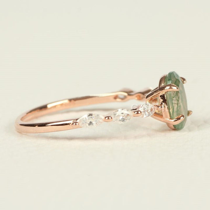 Anillo de mujer con solitario de ágata musgosa ovalada de Olivenorma