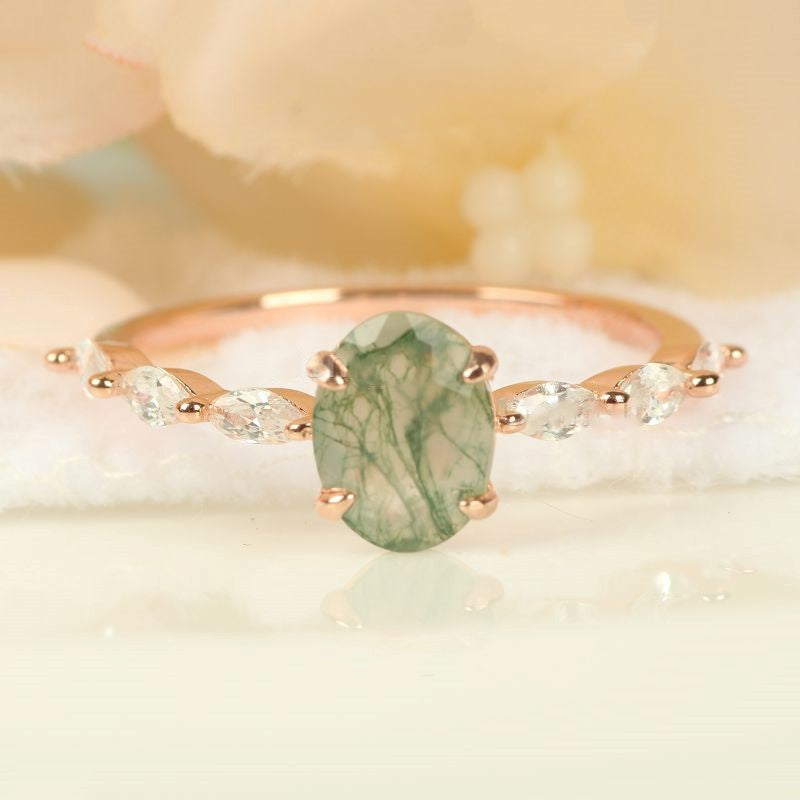 Anillo de mujer con solitario de ágata musgosa ovalada de Olivenorma