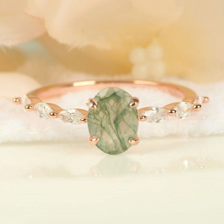 Anillo de mujer con solitario de ágata musgosa ovalada de Olivenorma
