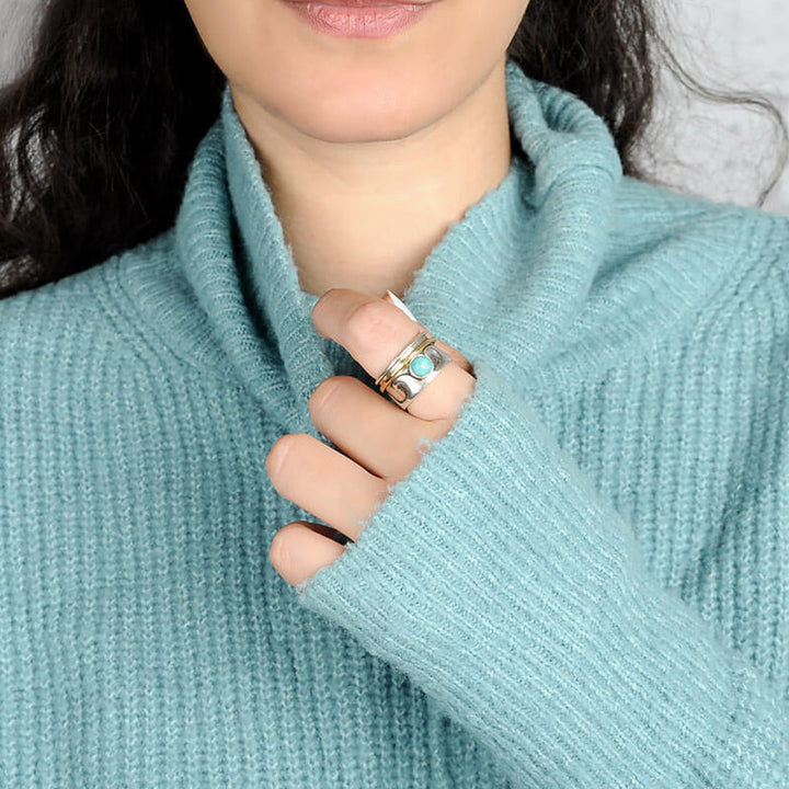 Anillo turquesa con ondas antiestrés retro de Olivenorma