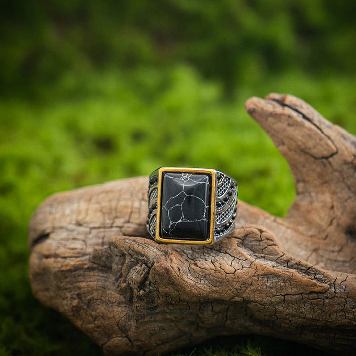 Anillo de piedra preciosa de guerrero turco "Triumph Return" de Olivenorma