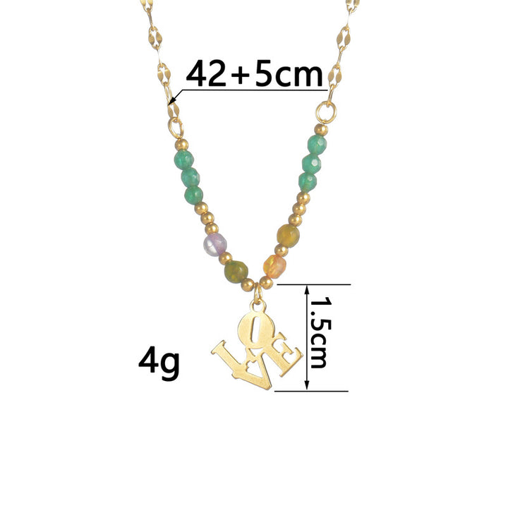 Collar con colgante "LOVE" de cuentas de piedra natural de Olivenorma