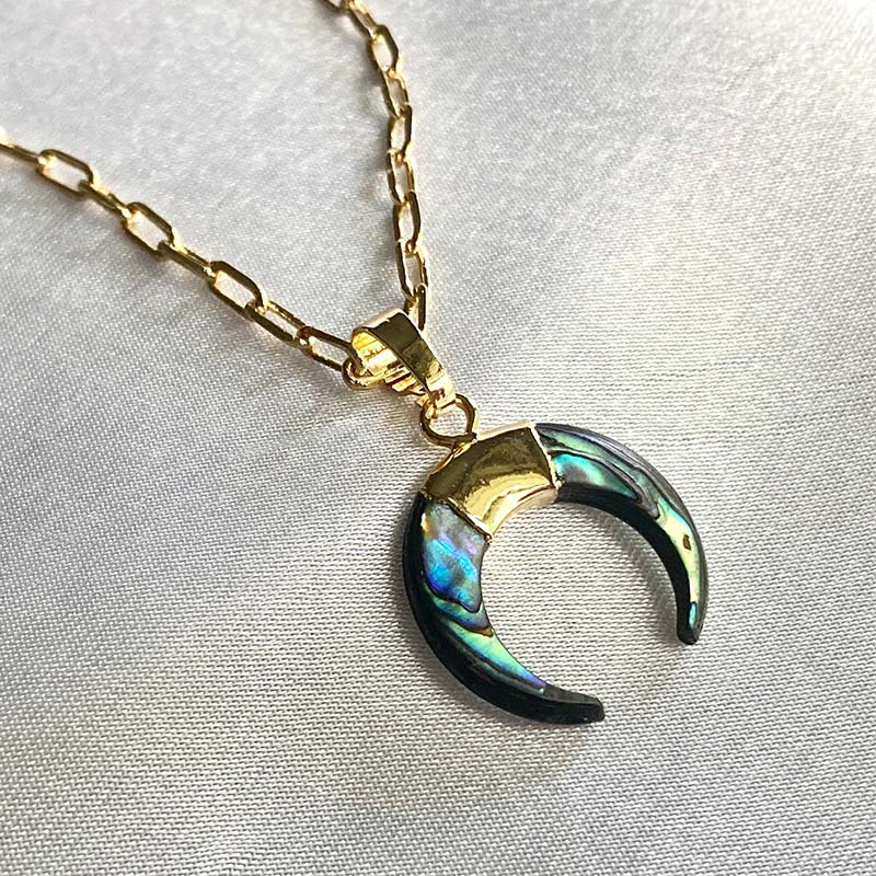 Collar de luna creciente con piedras preciosas de Olivenorma