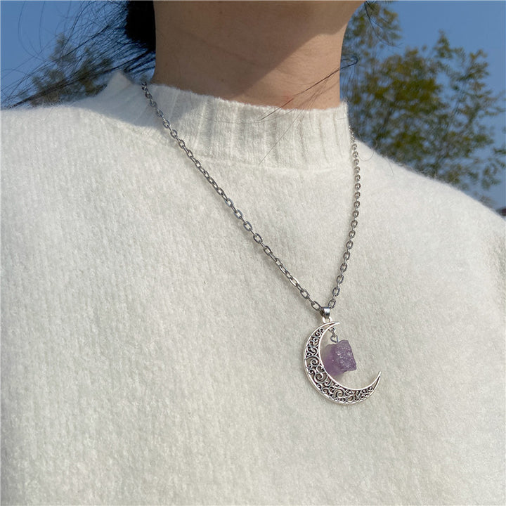 Collar con colgante de piedra natural y luna de plata de Olivenorma